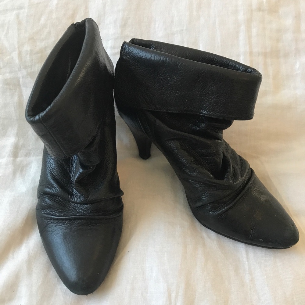 Steve Madden Aplegate leather boots